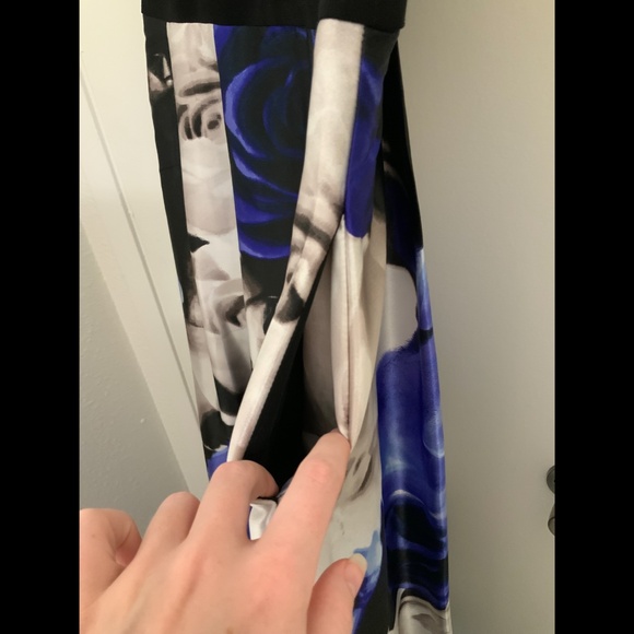 black & blue floral ballgown with pockets size 7 - Picture 4 of 5